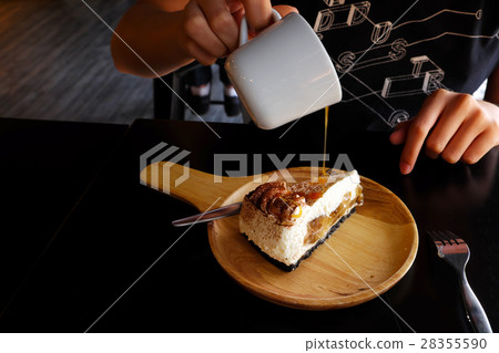 Banoffee cake 28355590