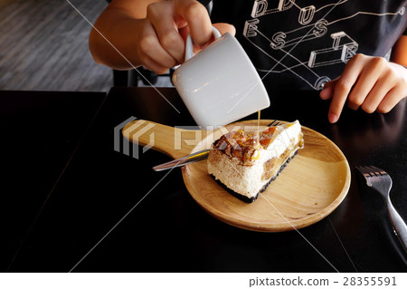 Banoffee cake 28355591