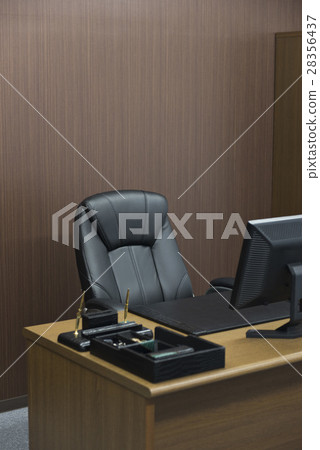 Medium business 28356437