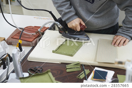 帆布和鐵 28357665