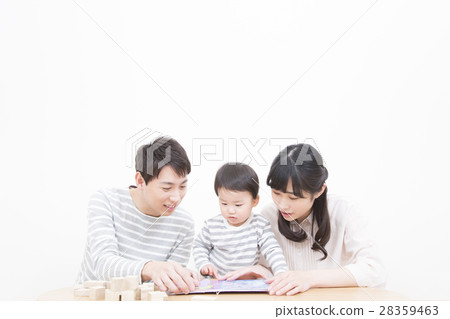 Young family family photos Three people reading 28359463