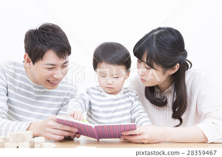 Young family family photos Three people reading 28359467