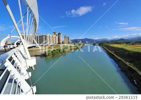 Bridge building 28361115