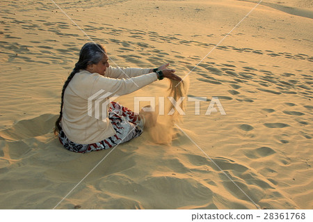 Playful Lady at Sand Dunes Playful Lady at Sand Dunes 28361768