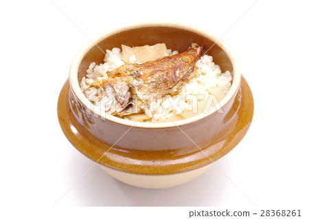 Rice cooked with rice crackers 28368261