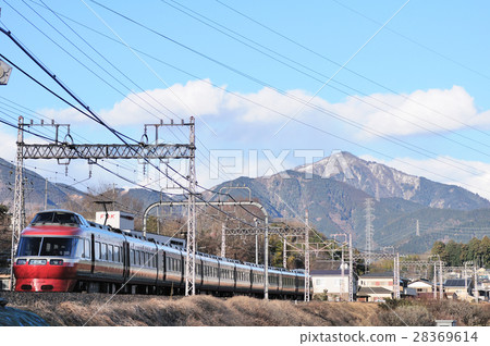 Oyama and Odakyu Romance Car 7000 LSE 28369614