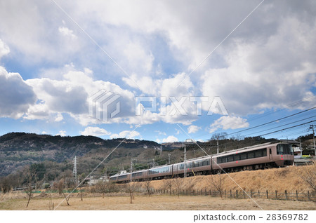 小田急浪漫汽車30000型EXE在山曲線上 小田急浪漫汽車30000型EXE在山曲線上 28369782