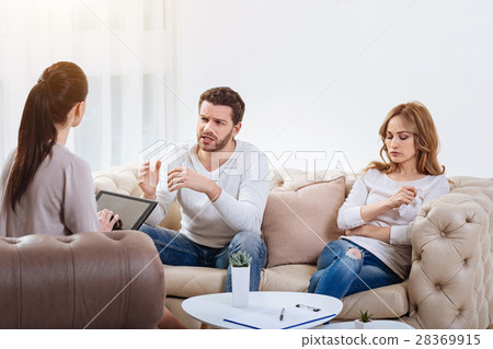 Unhappy beautiful woman crying 28369915