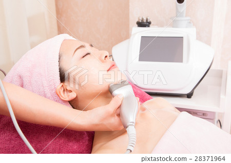 面部美容儀器面部美容美容形像美容女性放鬆美容形象 28371964