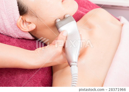 面部美容儀器面部美容美容形像美容女性放鬆美容形象 28371966