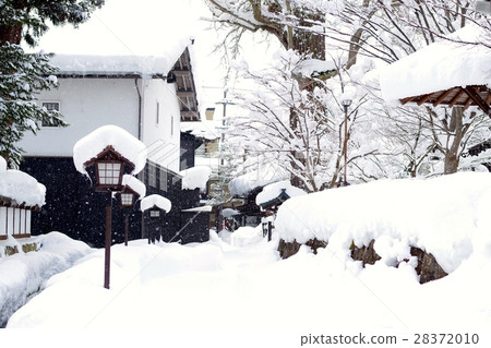 Hida Kogawa河和雪的白色牆壁牆壁 28372010