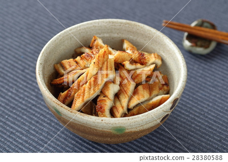 Shredded confectionery Shredded confectionery 28380588