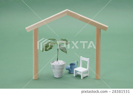 Image of tree and house 28381531