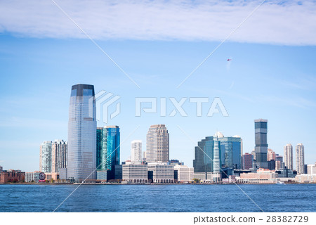 Manhattan Manhattan 28382729