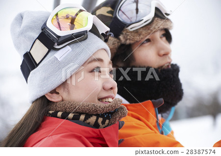 Ski resort couple 28387574