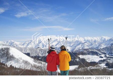 Ski resort Couples portrait Ski resort Couples portrait 28387725