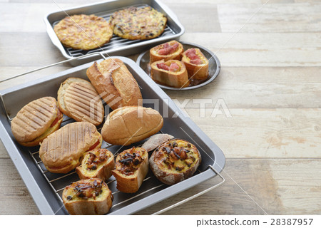 Oven cooked bread Oven cooked bread 28387957