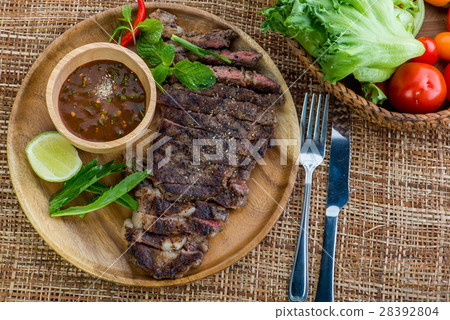 grilled beef steak with spicy sauce lemon grilled beef steak with spicy sauce lemon 28392804
