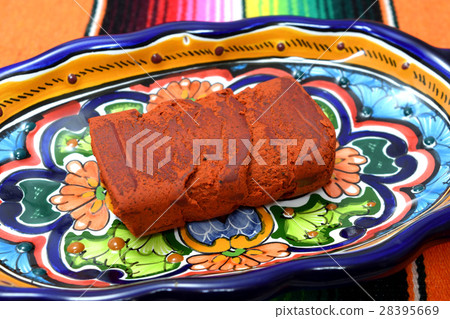 Achiote 28395669