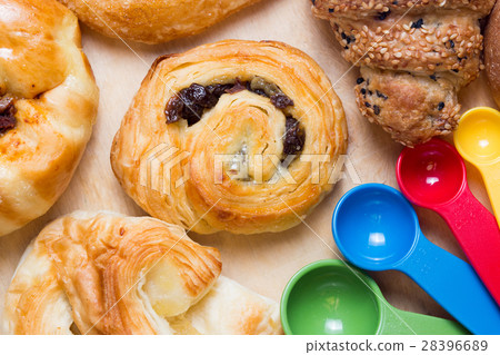 Mixed variety of fresh bakery Mixed variety of fresh bakery 28396689