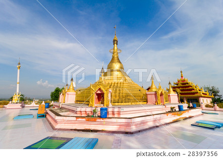 Wat Ja Dee A Tit Than temple in Myawaddy, Myanmar Wat Ja Dee A Tit Than temple in Myawaddy, Myanmar 28397356