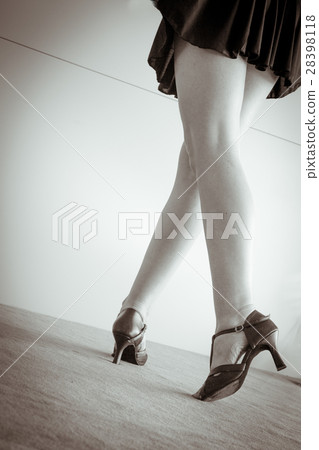 Woman dancing legs Woman dancing legs 28398118