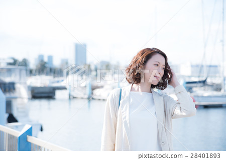Portrait women Portrait women 28401893