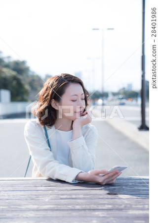 肖像女性 肖像女性 28401986
