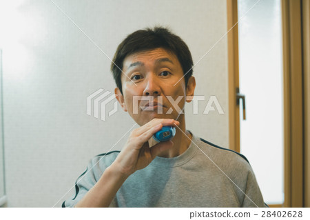 成型 中老年人 男人 28402628