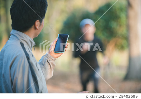 running, smartphone, sumaho 28402699