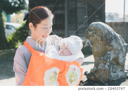 shrine visit, baby, infant 28403747