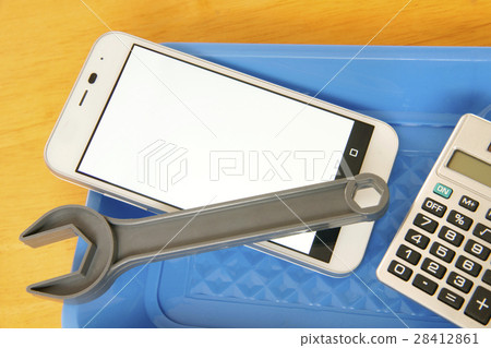 Smurfs and tools 28412861