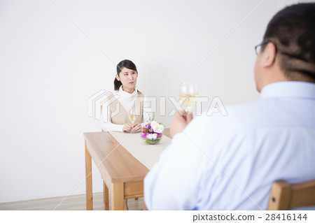 年差夫婦 28416144
