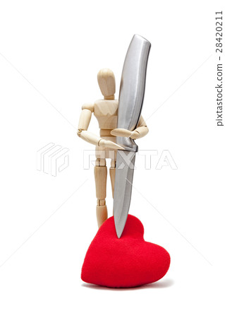 wooden dummies with a knife stabbing red heart 28420211