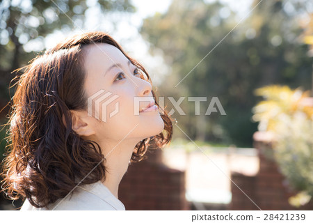 肖像女性 肖像女性 28421239