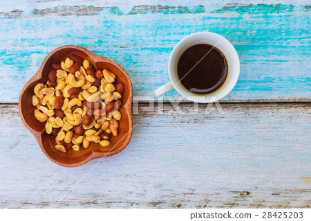 Mixed nuts Delicious  to your sweets 28425203