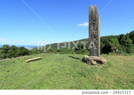 Nanao castle Honmaru 28425317