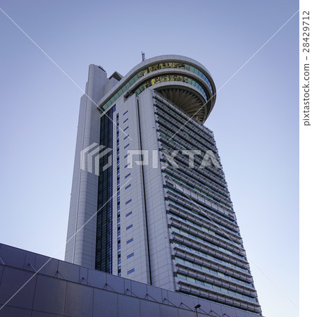 Office buildings located in Tokyo, Japan 28429712