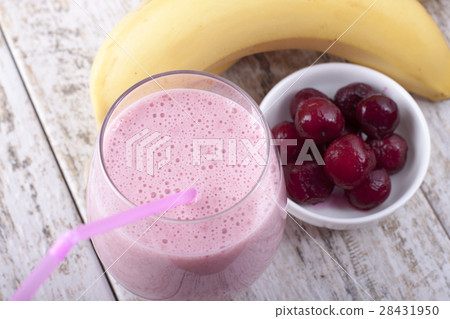 Smoothies with frozen cherry 28431950