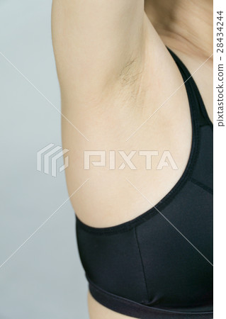 Women aside before waste hair treatment Women aside before waste hair treatment 28434244