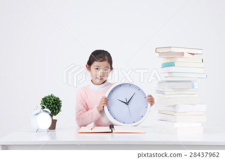 Little girl 329 Little girl 329 28437962