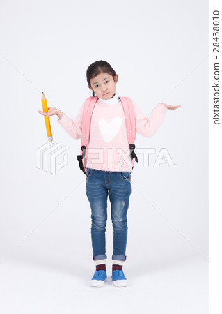 Little girl 264 Little girl 264 28438010
