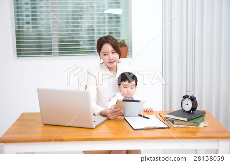 Mother and Baby 162 Mother and Baby 162 28438059
