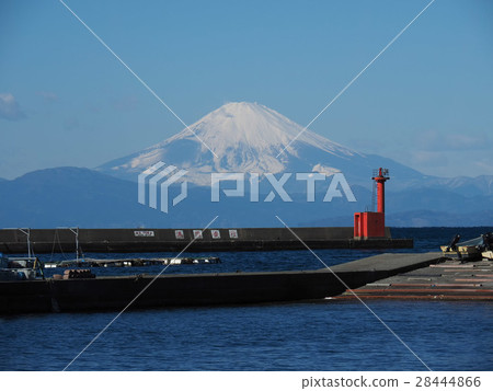 Red lighthouse and Mt. Fuji 28444866