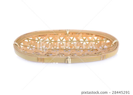 empty bamboo basket on white background 28445291