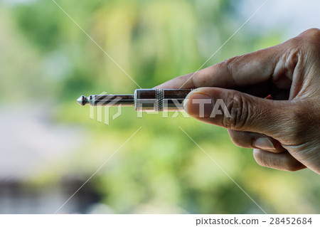 Handle mic jack. 28452684