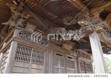 Shinshu Suwa's cultural property Iwa Kubo Kannondo Osumi style masterpiece Shiomiya Shoji's work Sculpture is a splendid Edo period building 28453402