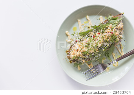 Mimosa salad bucket 28453704