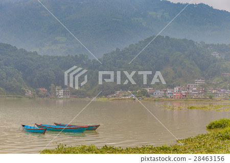 The lake Fewa with cloudy scene, Pokhara, Nepal 28463156
