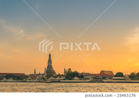 Wat Arun is Temple in Bangkok, Thailand. Wat Arun is Temple in Bangkok, Thailand. 28463176